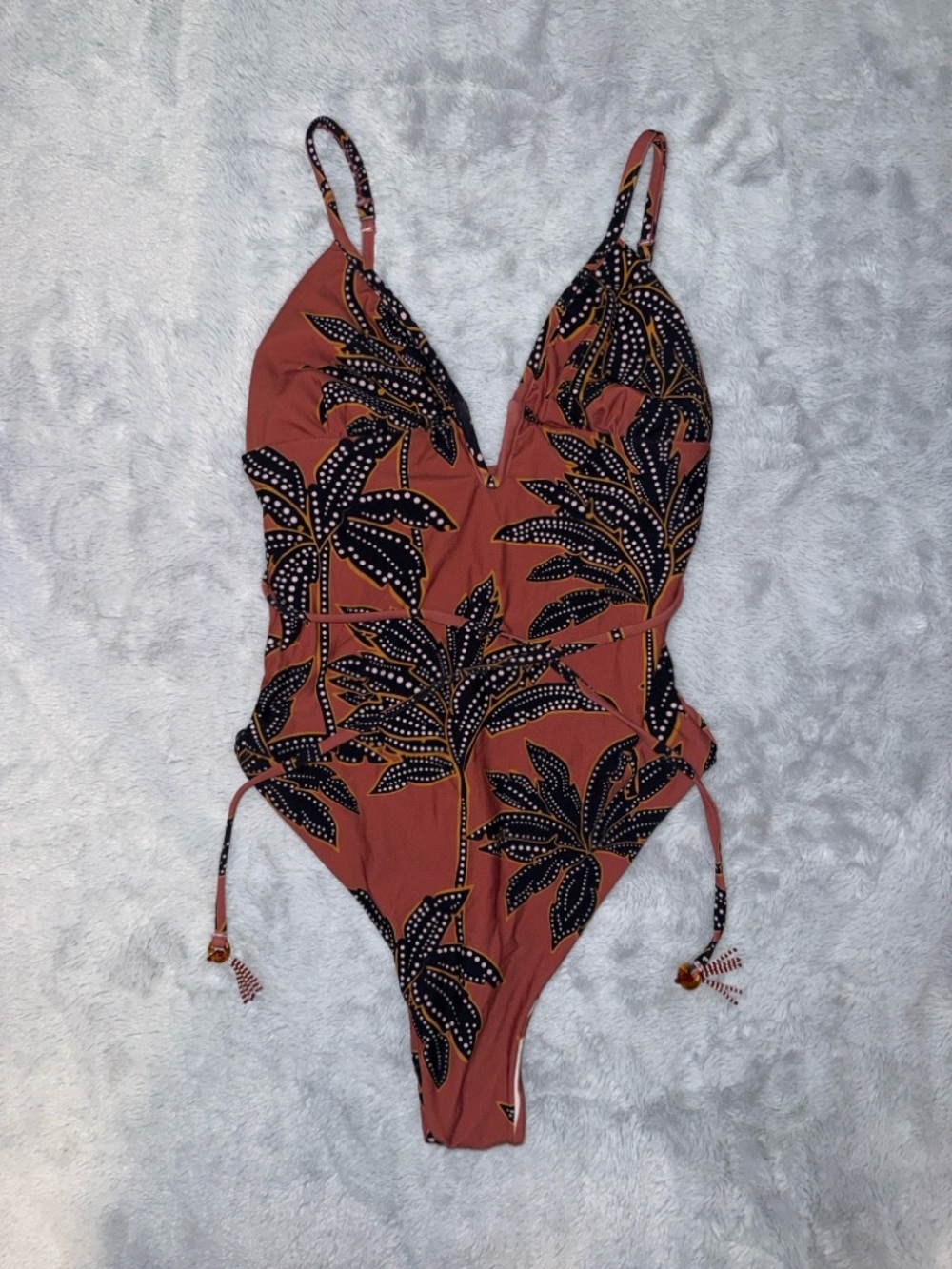 Maaji Phoenix Palm Parady V Wire One Piece swimsuit Size Medium